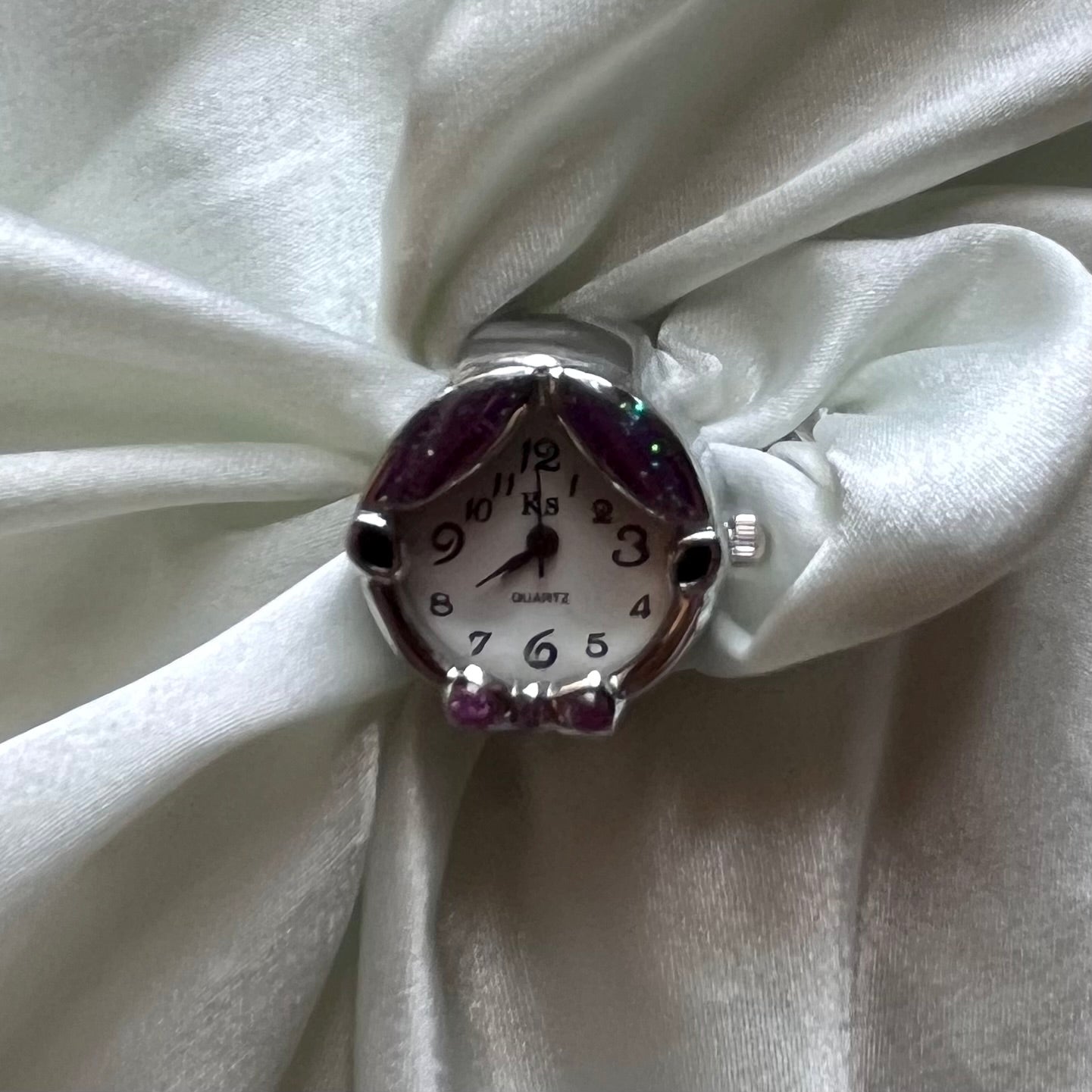 ❦ Coquette Bow Watch Ring