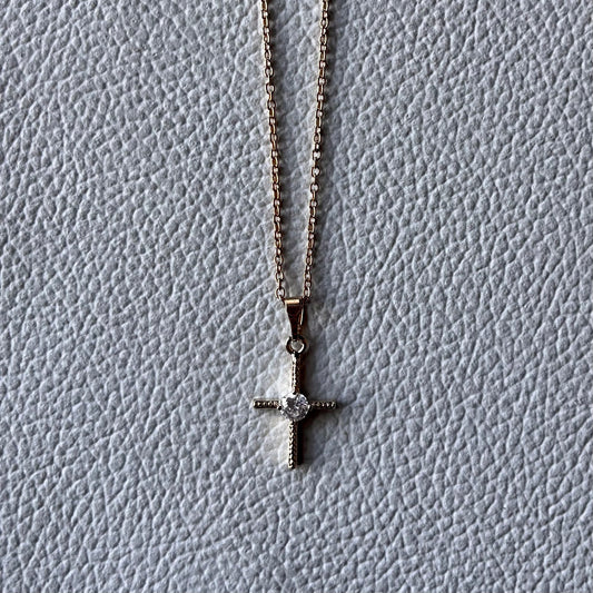 ❦ Dainty Cross Necklace