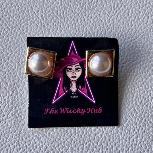 ❦ Square Pearl Earrings